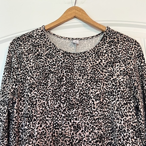 Old Navy Leopard Print  Stretchy Swing Dress Size Medium - Picture 2 of 6